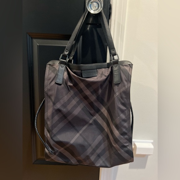 Burberry Tote Bag - Black Nylon and Leather - Picture 2 of 5